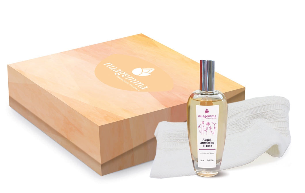 Confezione regalo: Acqua aromatica di rose 50 ml + lavette (colori assortiti)