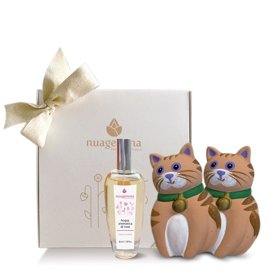 Kit Regalo: Acqua aromatica di rose 50 ml e 2 Gattini in ceramica